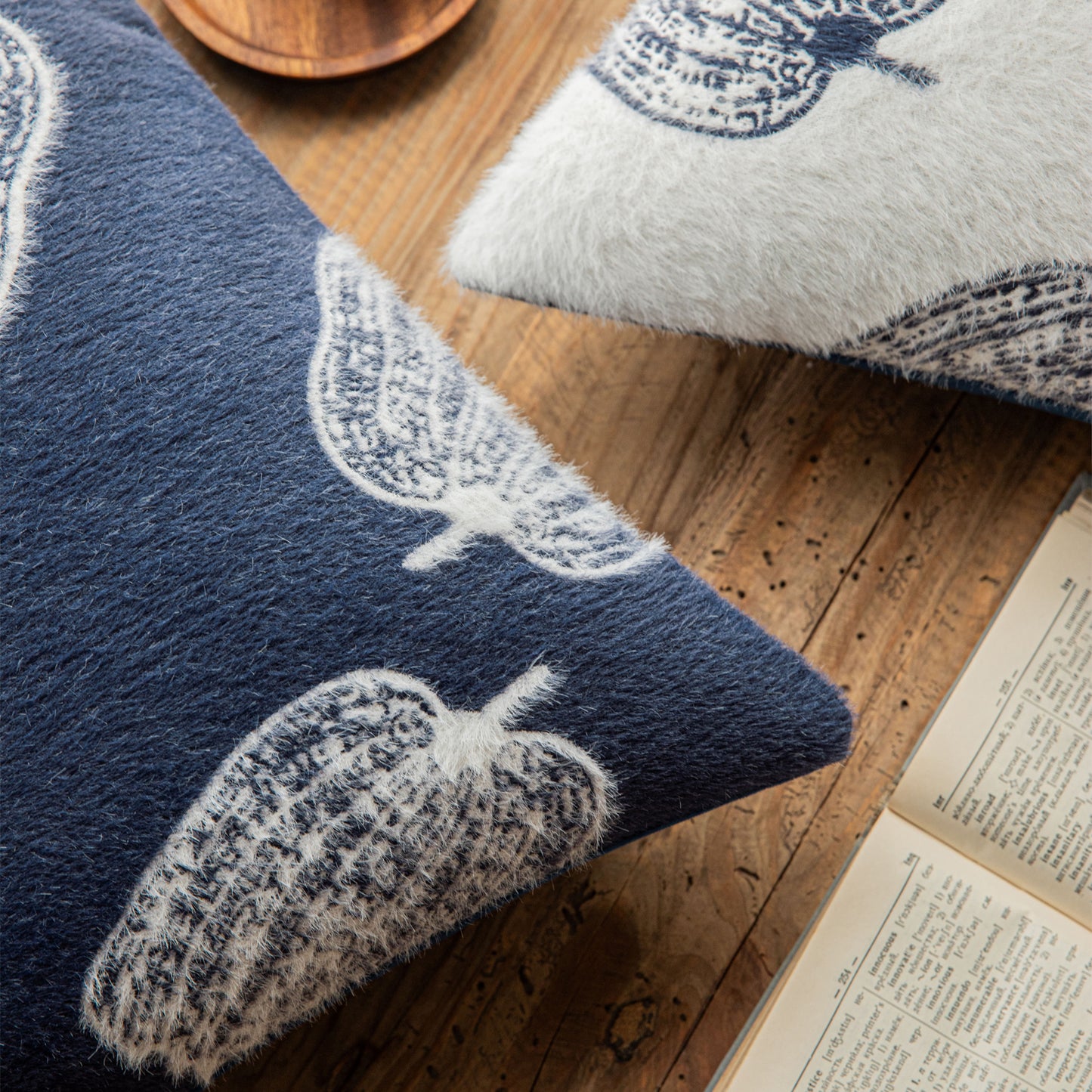 Set of 2 Pumpkin Fall Jacquared Plush Throw Pillow Covers Navy Blue Farmhouse Velvet Accent Pillows for Couch Thanksgiving Luxury Home Decorative Faux Fur Pillow Covers